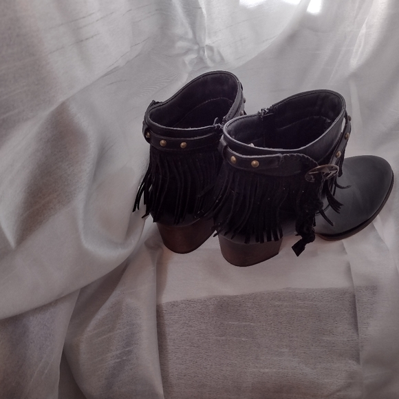 Buckle Croc Embossed chunky boots. - Picture 11 of 11